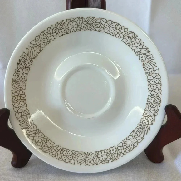 Vintage Corelle WOODLAND BROWN Saucer Side Plates 6.25” Set of 8 - Picture 2 of 4